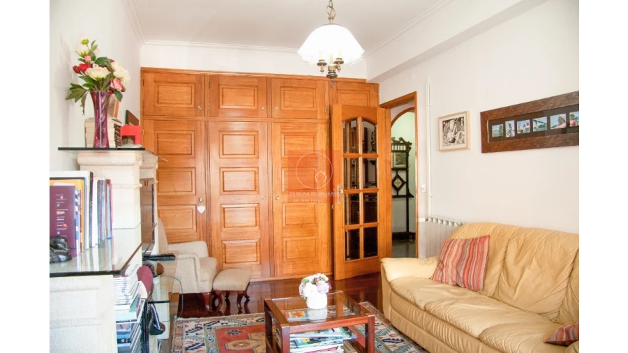 Apartamento T6 para Venda em Póvoa de Varzim, Beiriz e Argivai Foto 4