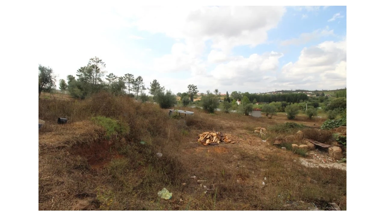 Terreno para Venda em Cernache Foto 2