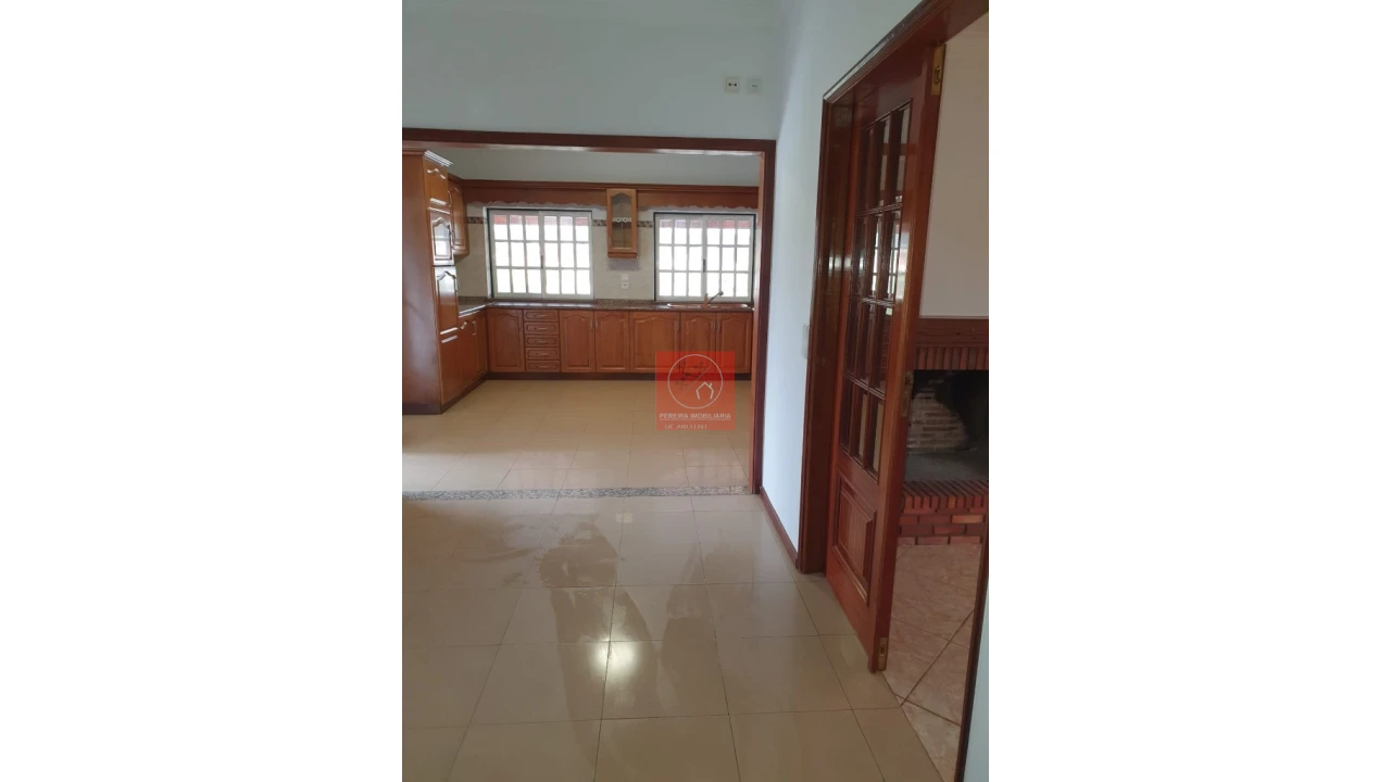 Moradia T3 para Venda em Mazarefes e Vila Fria Foto 12