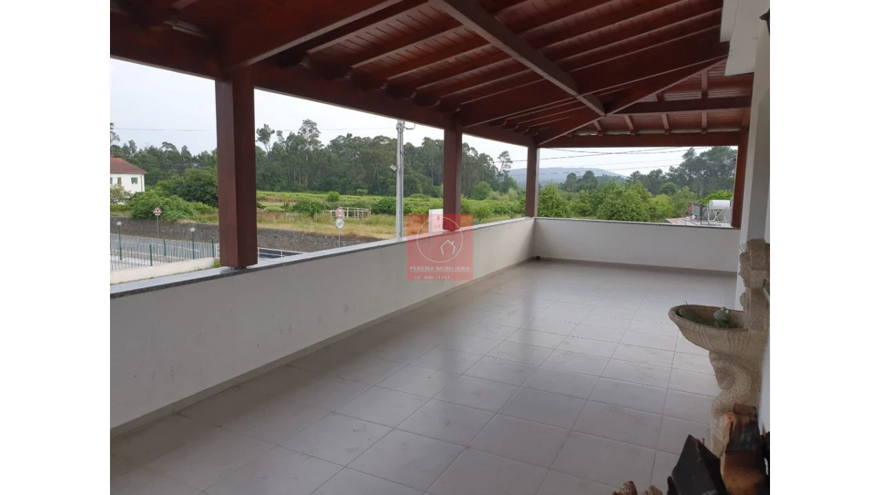 Moradia T3 para Venda em Mazarefes e Vila Fria Foto 27