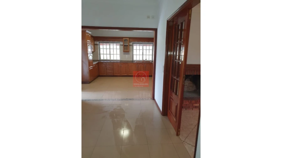 Moradia T3 para Venda em Mazarefes e Vila Fria Foto 12