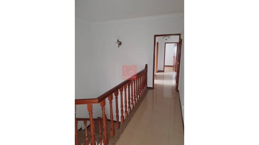 Moradia T3 para Venda em Mazarefes e Vila Fria Foto 8