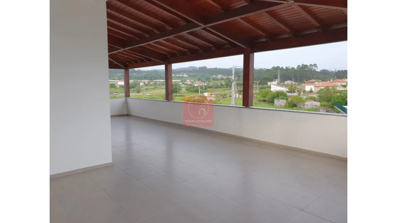 Moradia T3 para Venda em Mazarefes e Vila Fria Foto 30