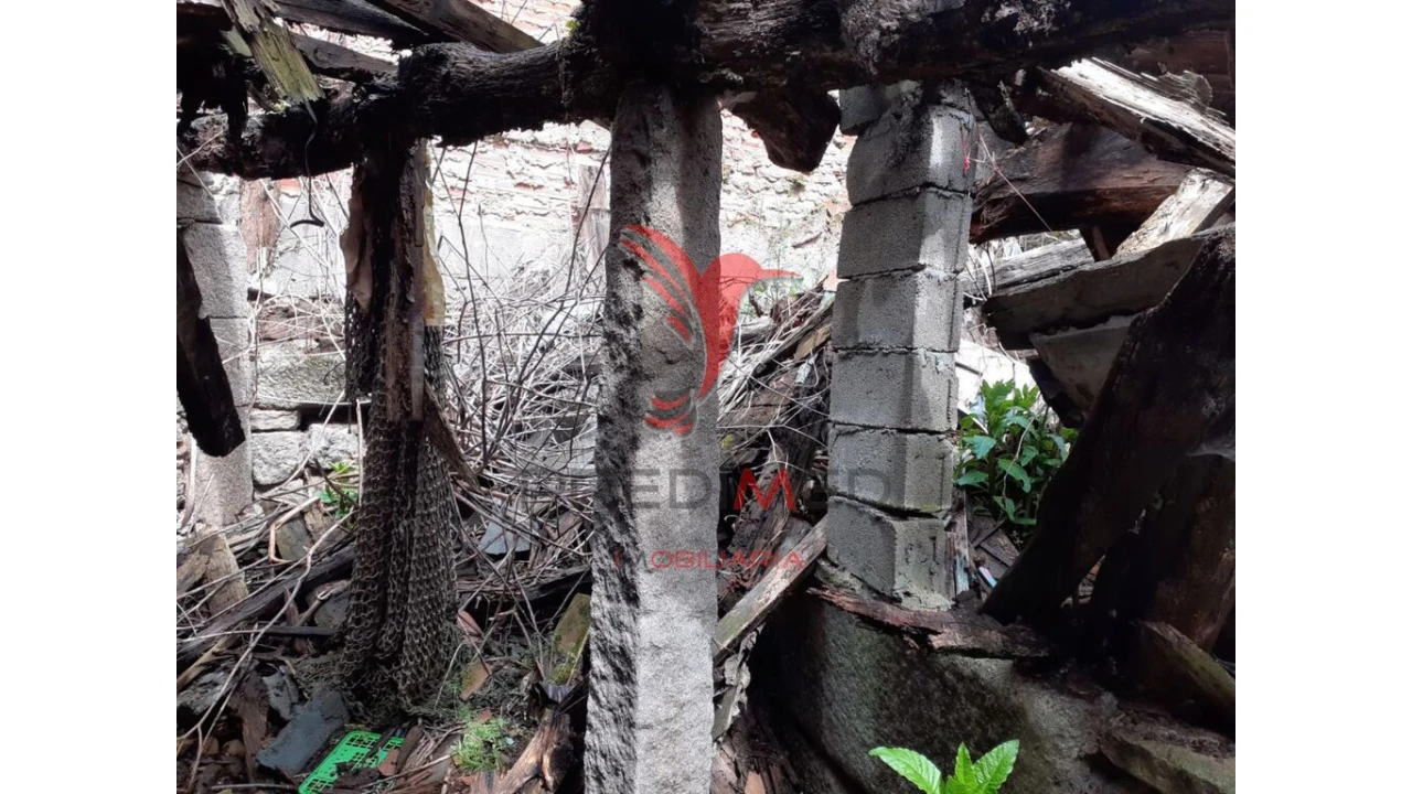 Moradia T4 para Venda em Cativelos Foto 13