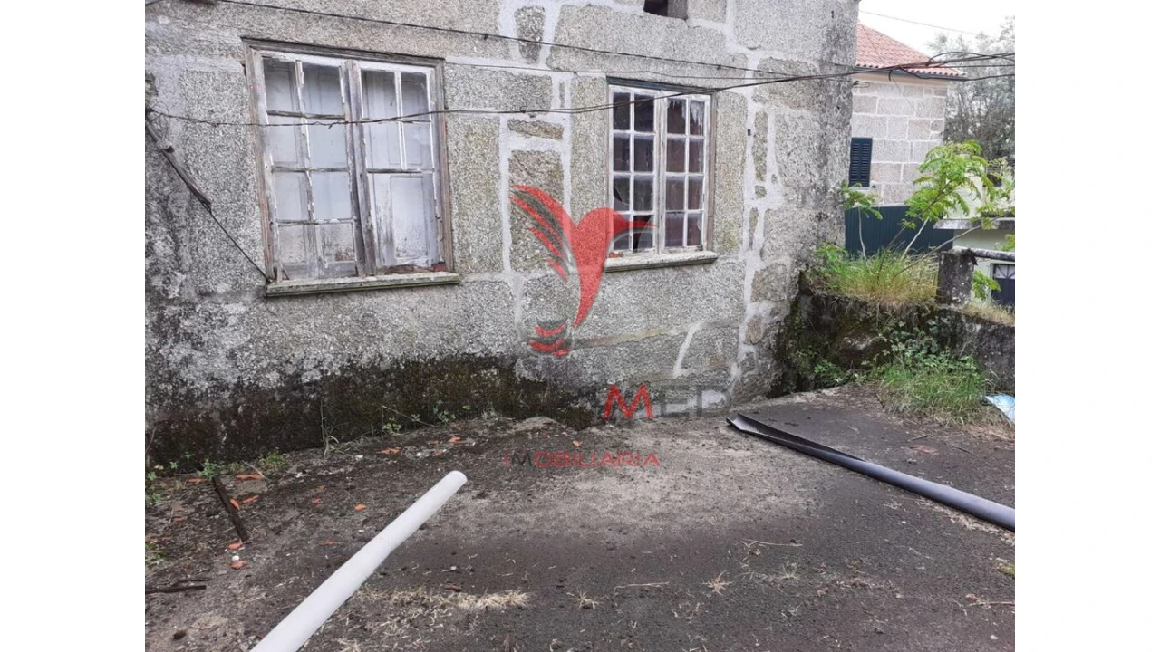 Moradia T4 para Venda em Cativelos Foto 4