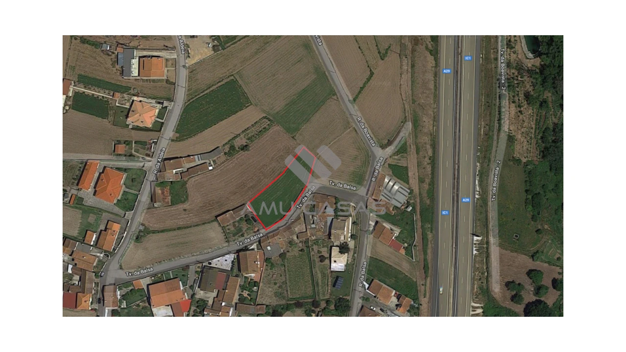 Terreno para Venda em Salreu Foto 2