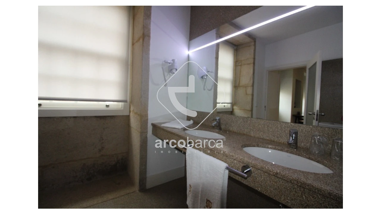 Negócio para Venda em Vila e Roussas Foto 61