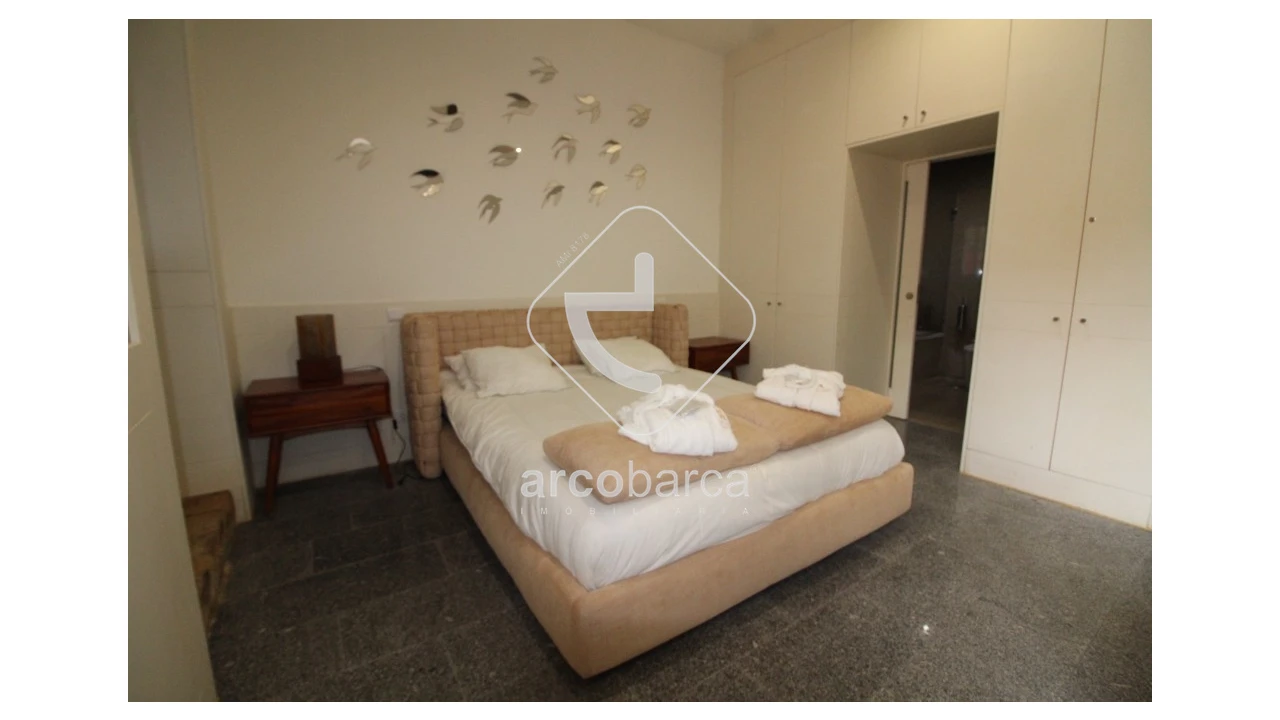 Negócio para Venda em Vila e Roussas Foto 31