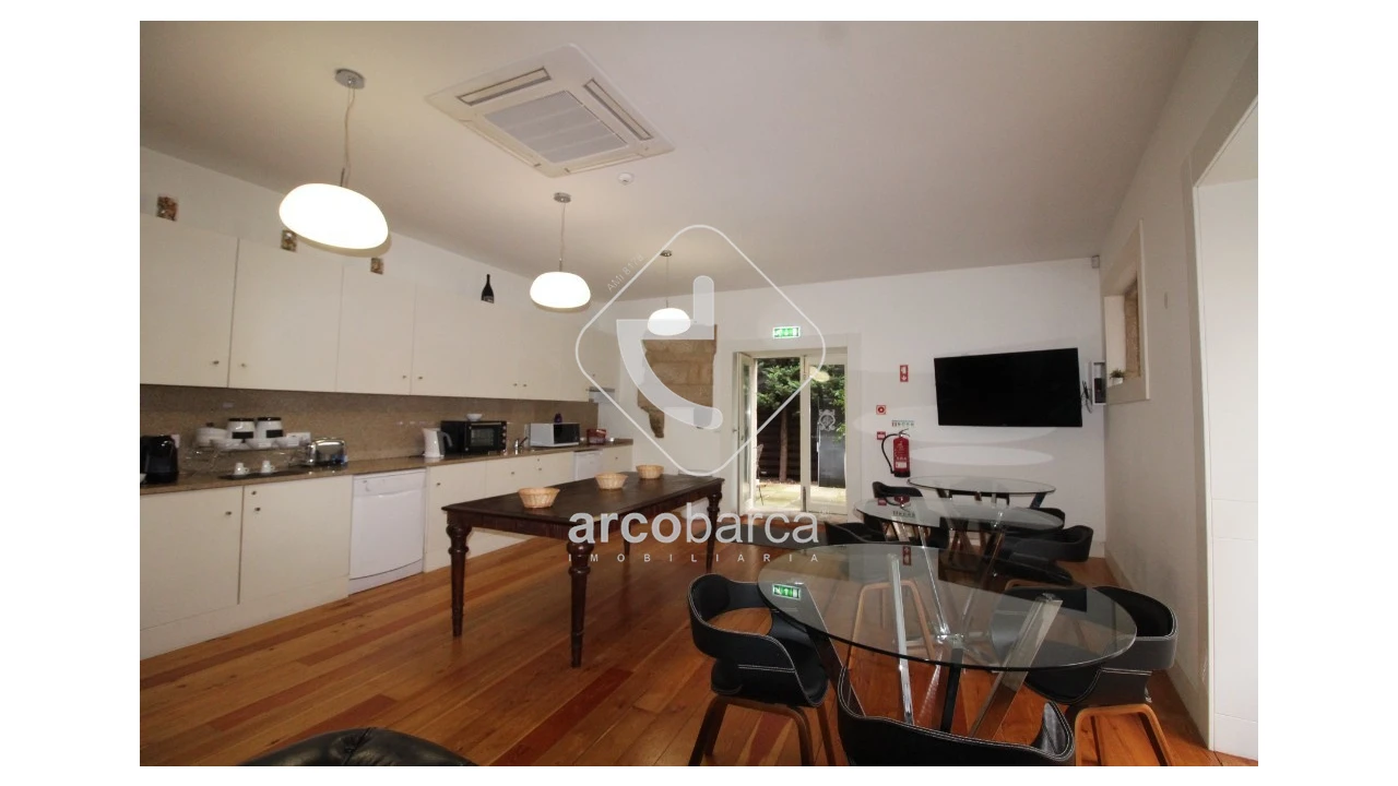 Negócio para Venda em Vila e Roussas Foto 18