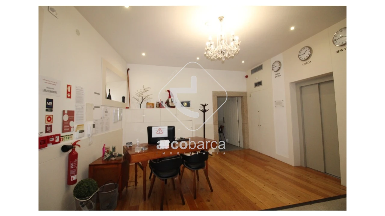 Negócio para Venda em Vila e Roussas Foto 24