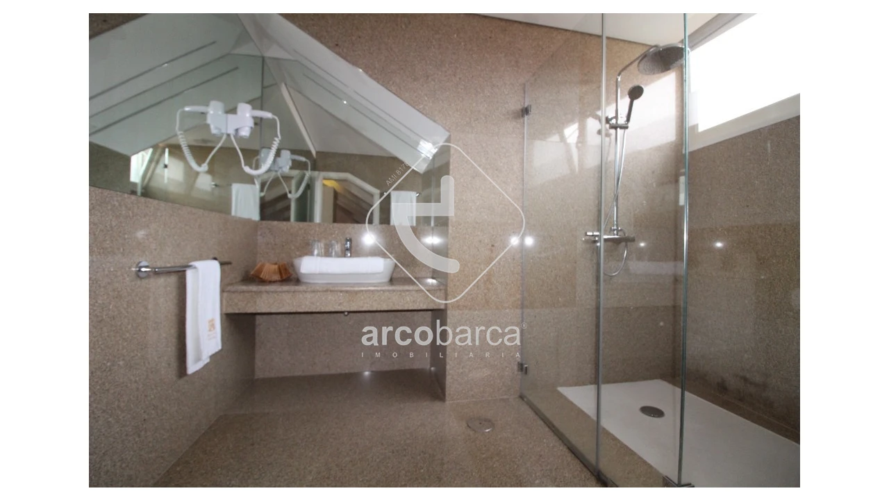 Negócio para Venda em Vila e Roussas Foto 69