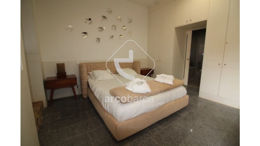 Negócio para Venda em Vila e Roussas Foto 31