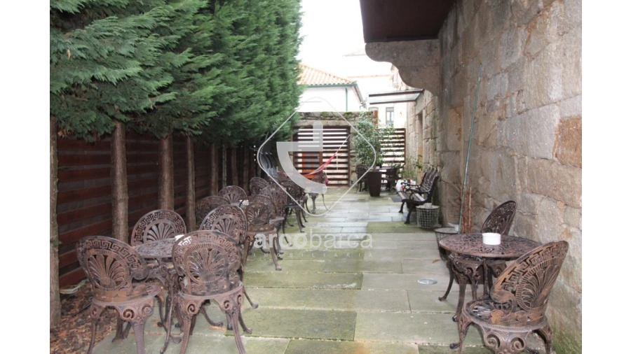 Negócio para Venda em Vila e Roussas Foto 14