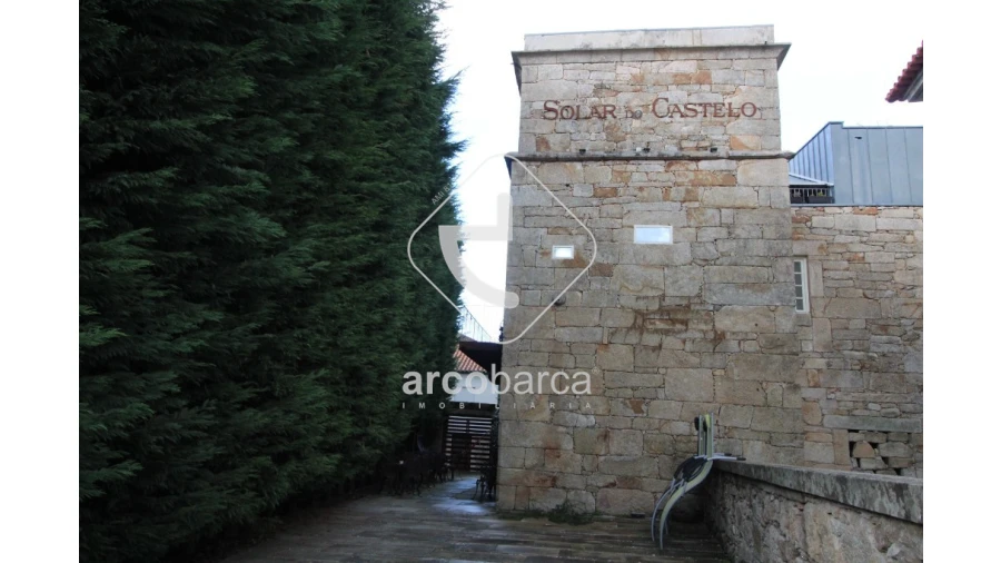 Negócio para Venda em Vila e Roussas Foto 2