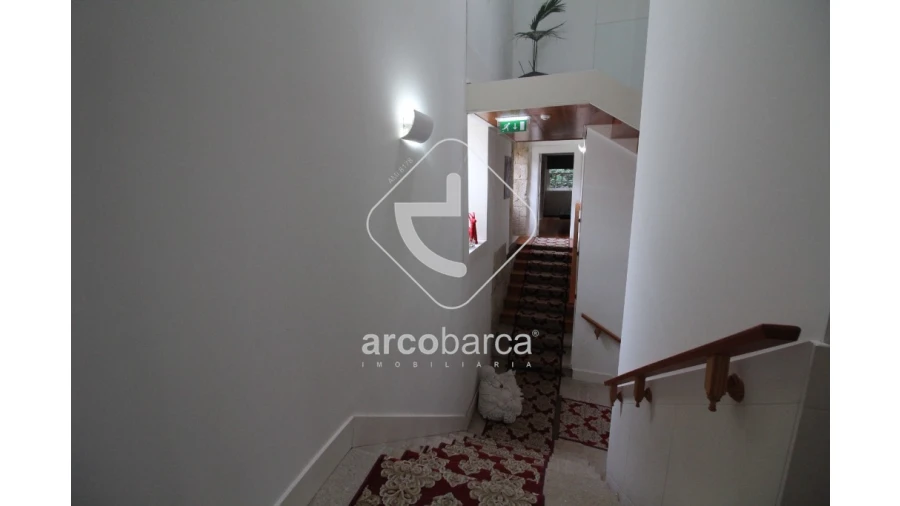 Negócio para Venda em Vila e Roussas Foto 51