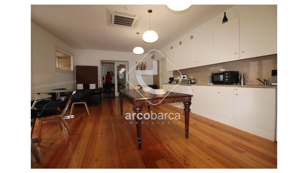 Negócio para Venda em Vila e Roussas Foto 16