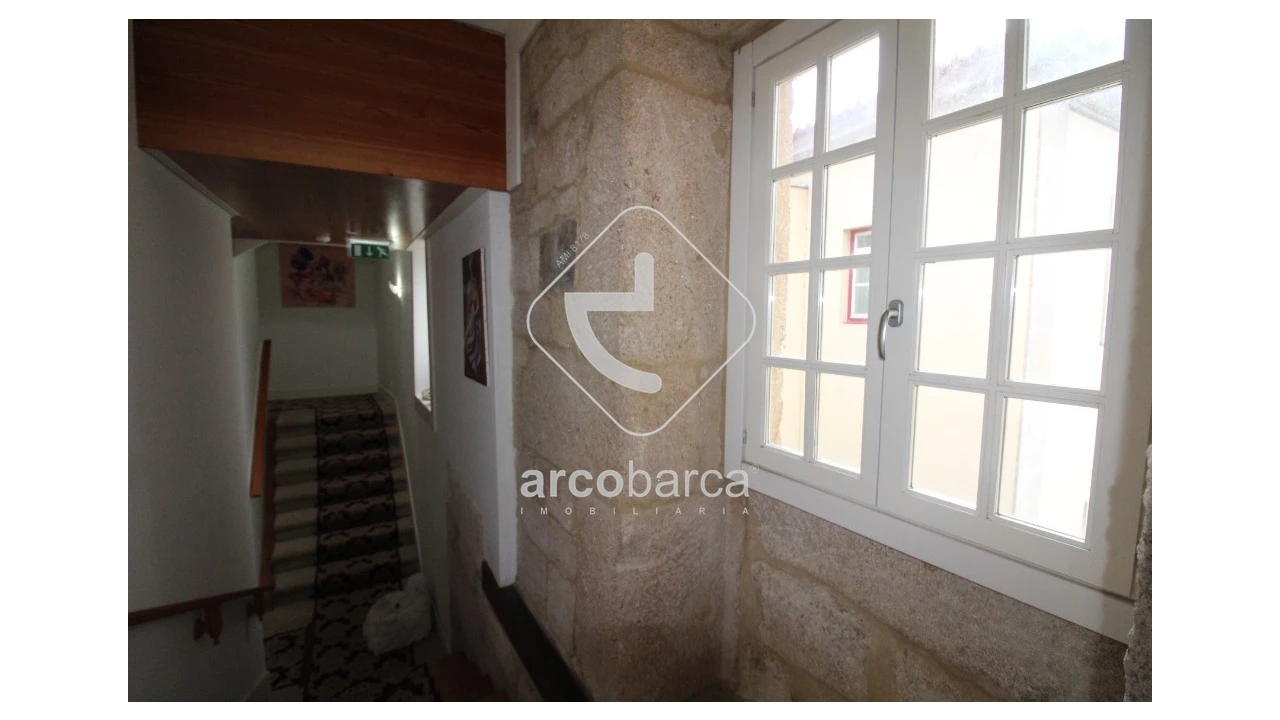 Negócio para Venda em Vila e Roussas Foto 49