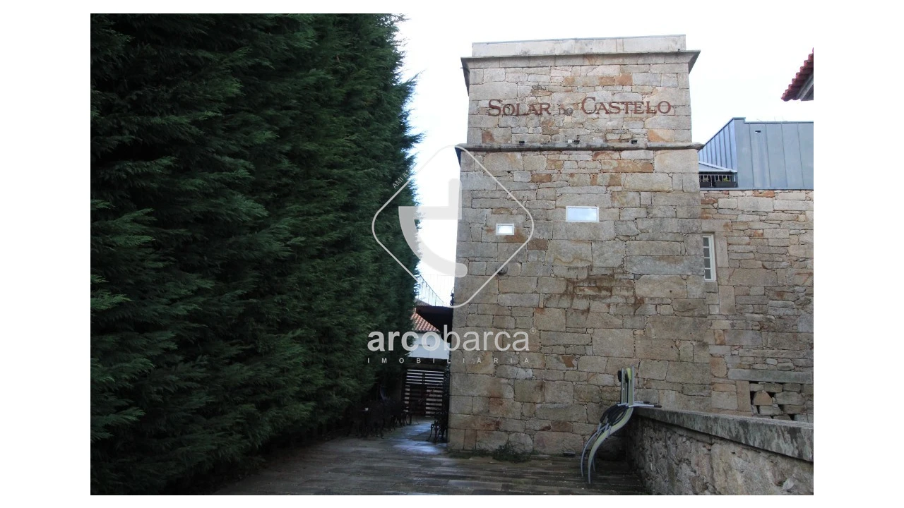 Negócio para Venda em Vila e Roussas Foto 2