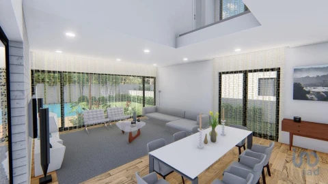 Moradia T4 para Venda em Charneca de Caparica e Sobreda