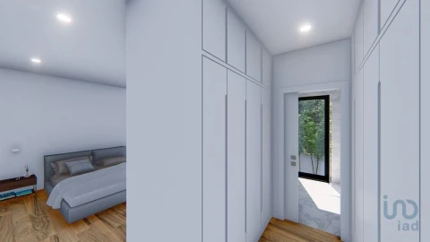 Moradia T4 para Venda em Charneca de Caparica e Sobreda