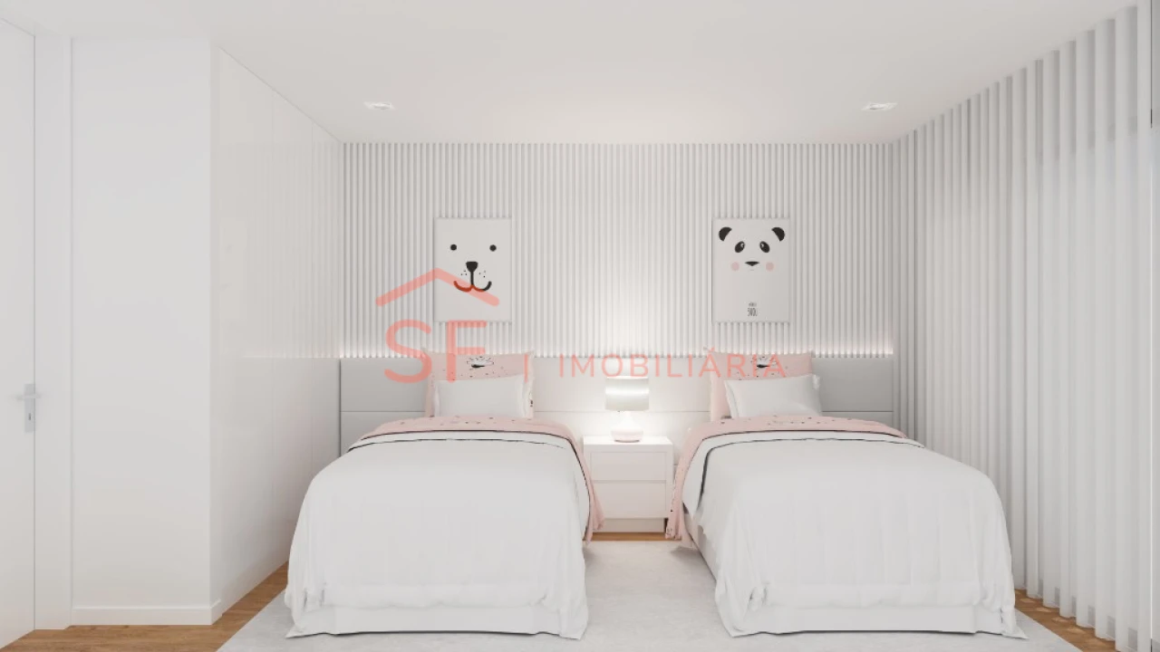 Moradia T4 para Venda em Arcozelo Foto 19