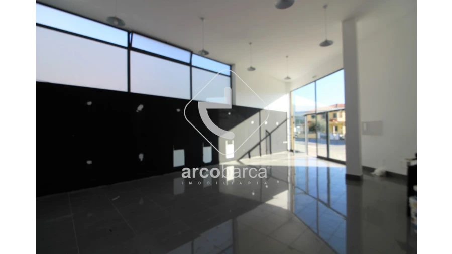 Loja para Venda em Ponte da Barca, V.N. Muía, Paço Vedro Magalhães Foto 4