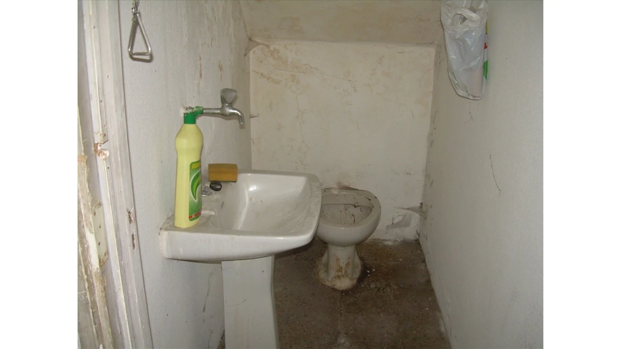 Loja para Venda em Almada, Cova da Piedade, Pragal e Cacilhas Foto 3