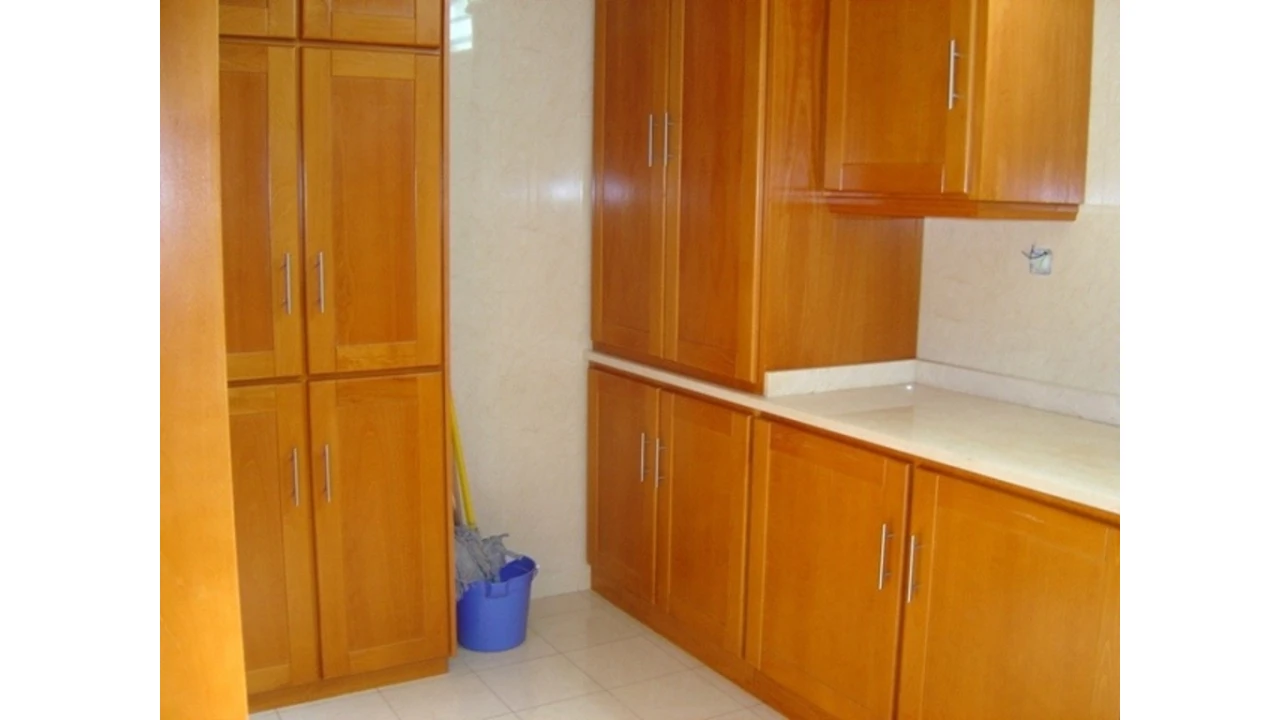 Loja para Venda em Algés, Linda-A-Velha e Cruz Quebrada-Dafundo Foto 5