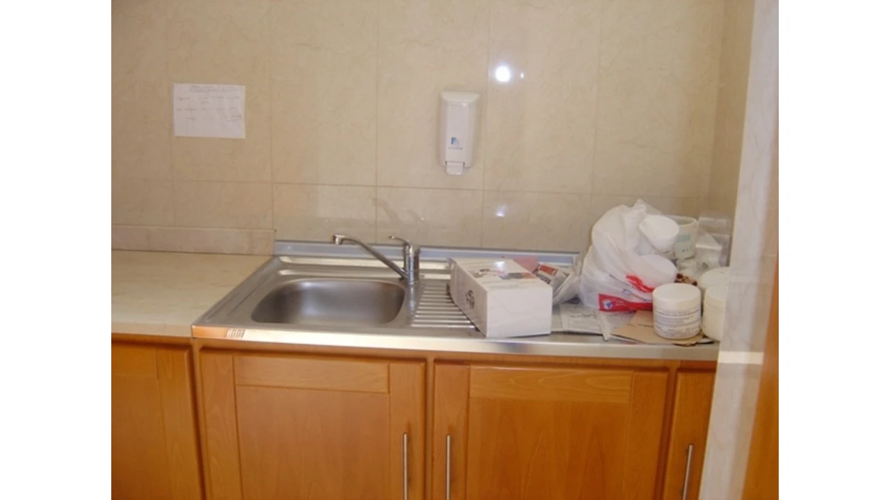 Loja para Venda em Algés, Linda-A-Velha e Cruz Quebrada-Dafundo Foto 6