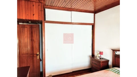 Apartamento T5 para Venda em Póvoa de Varzim, Beiriz e Argivai