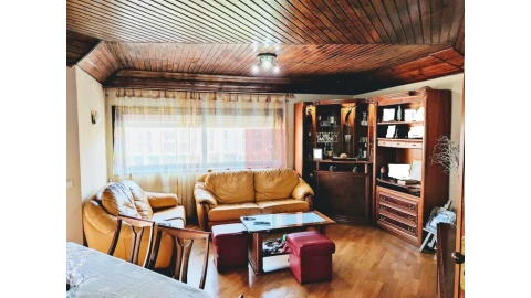 Apartamento T5 para Venda em Póvoa de Varzim, Beiriz e Argivai