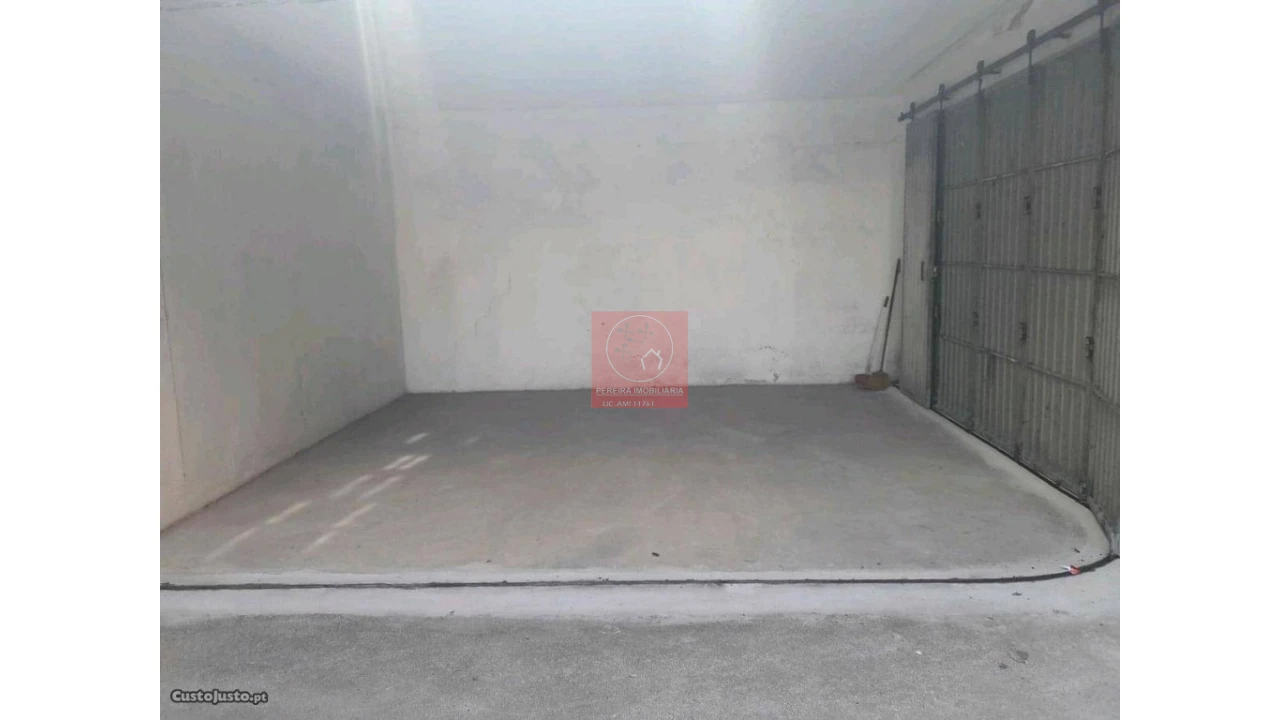 Apartamento T5 para Venda em Póvoa de Varzim, Beiriz e Argivai Foto 1