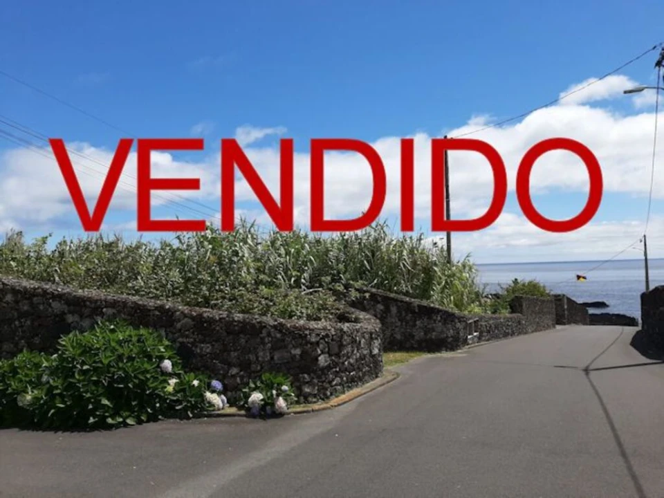 Terreno para Venda em Agua de Pau Foto 1