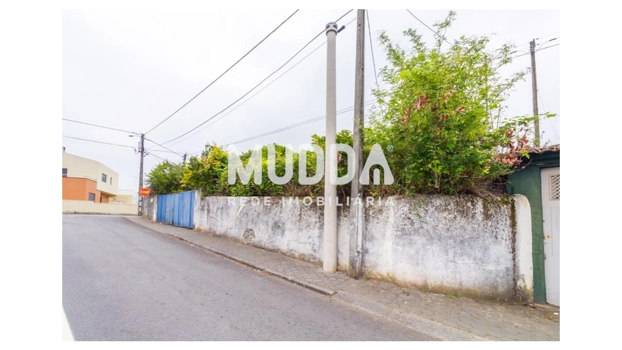 Moradia T4 para Venda em Maceda Foto 4