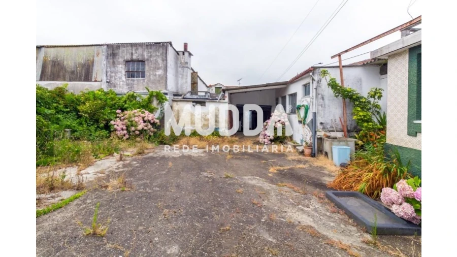 Moradia T4 para Venda em Maceda Foto 6