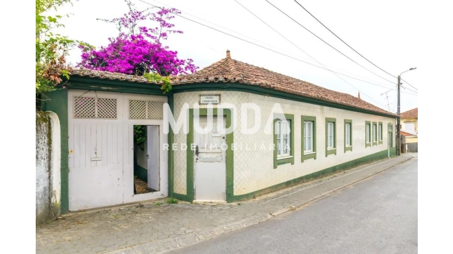 Moradia T4 para Venda em Maceda