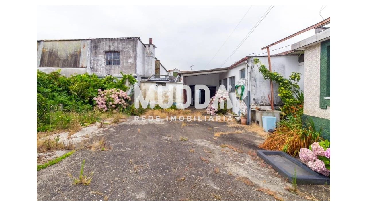 Moradia T4 para Venda em Maceda Foto 6