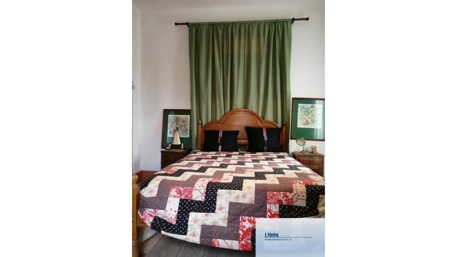 Moradia T4 para Venda em Urros e Peredo dos Castelhanos Foto 3