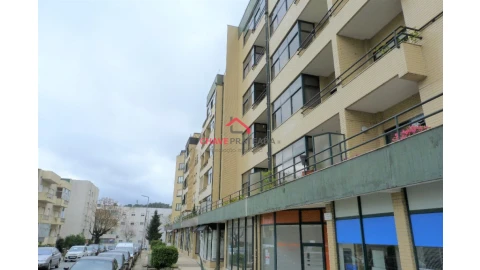 Loja para Venda em Braga (São José de São Lázaro e São João do Souto)