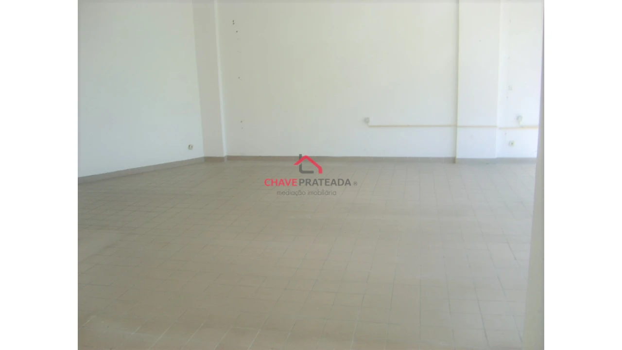 Loja para Venda em Braga (São José de São Lázaro e São João do Souto) Foto 3