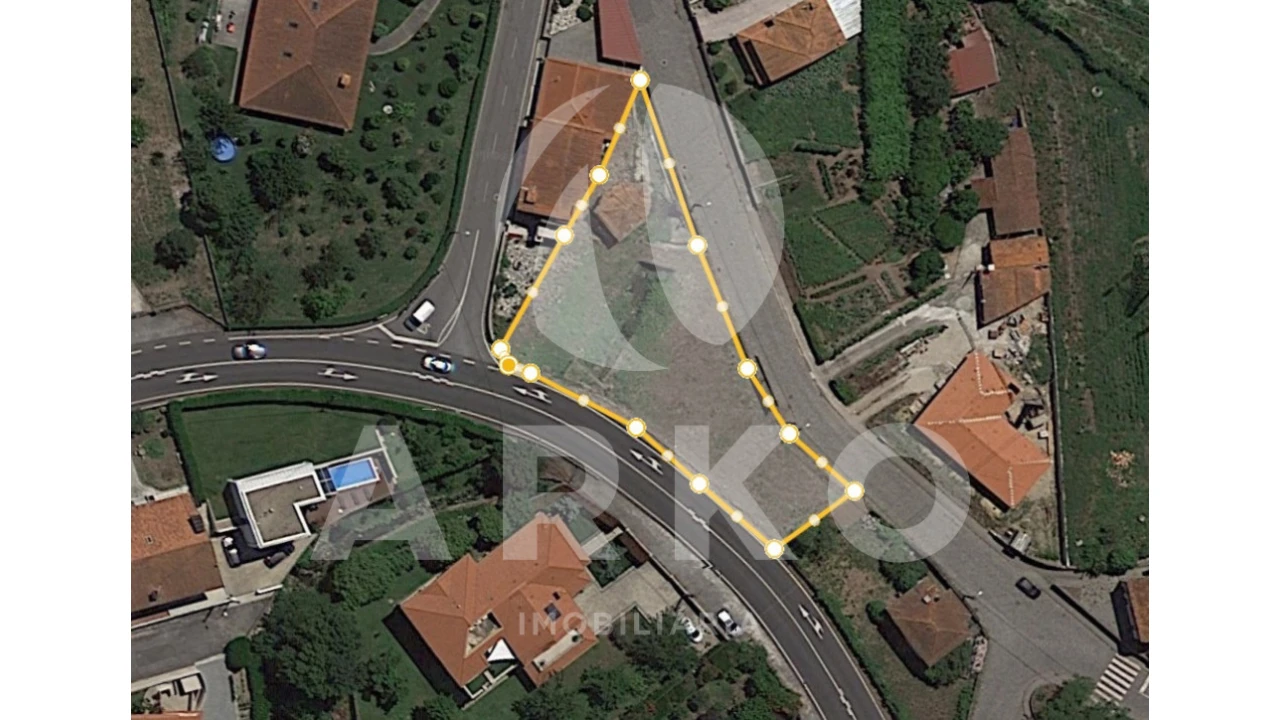 Terreno para Venda em Rebordões Foto 1