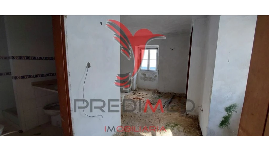 Prédio para Venda em Ervedal Foto 8