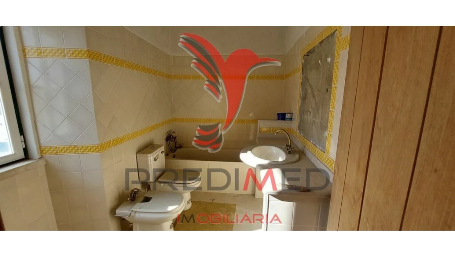 Prédio para Venda em Ervedal Foto 18