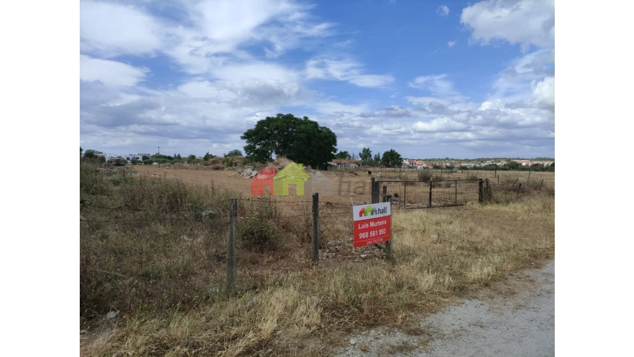 Terreno para Venda em Bacelo e Senhora da Saúde Foto 1