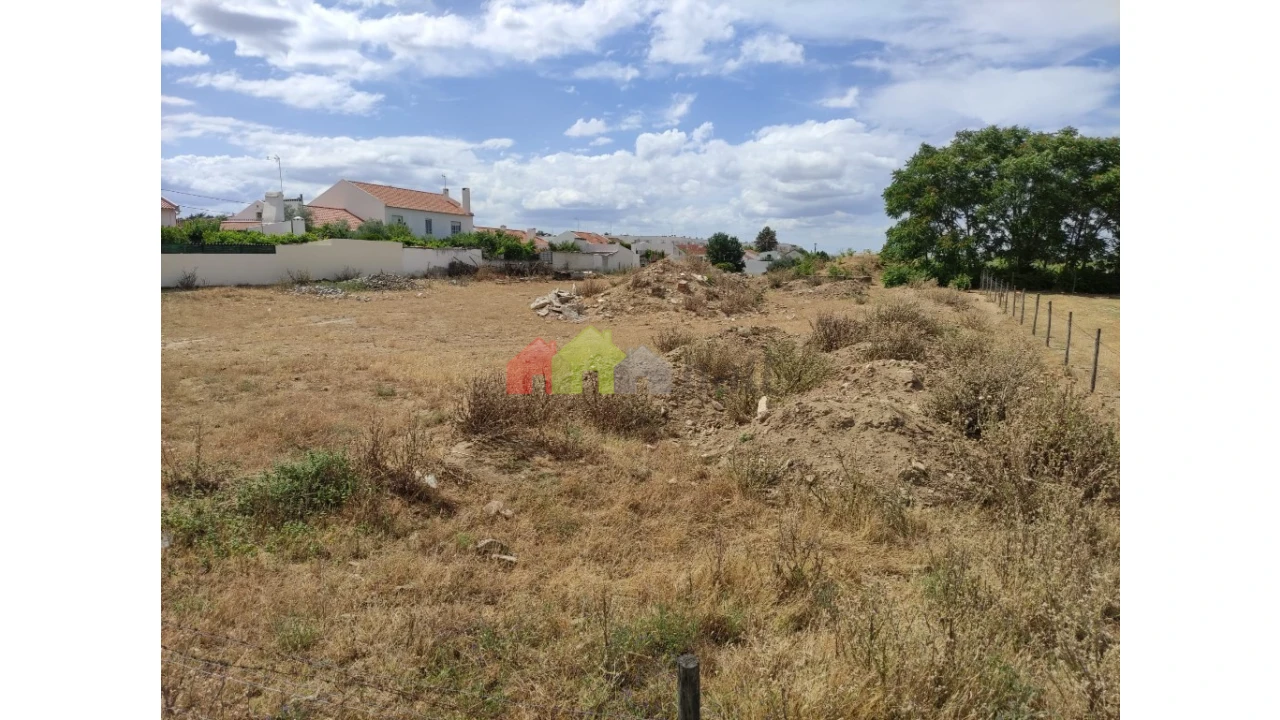 Terreno para Venda em Bacelo e Senhora da Saúde Foto 4