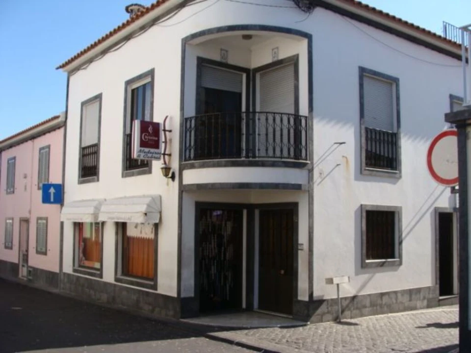 Loja para Trespasse em Rabo de Peixe Foto 1