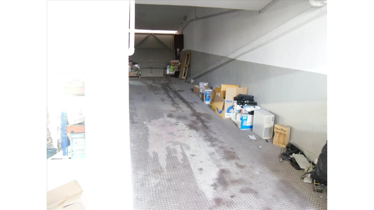 Loja para Venda em Charneca de Caparica e Sobreda Foto 11