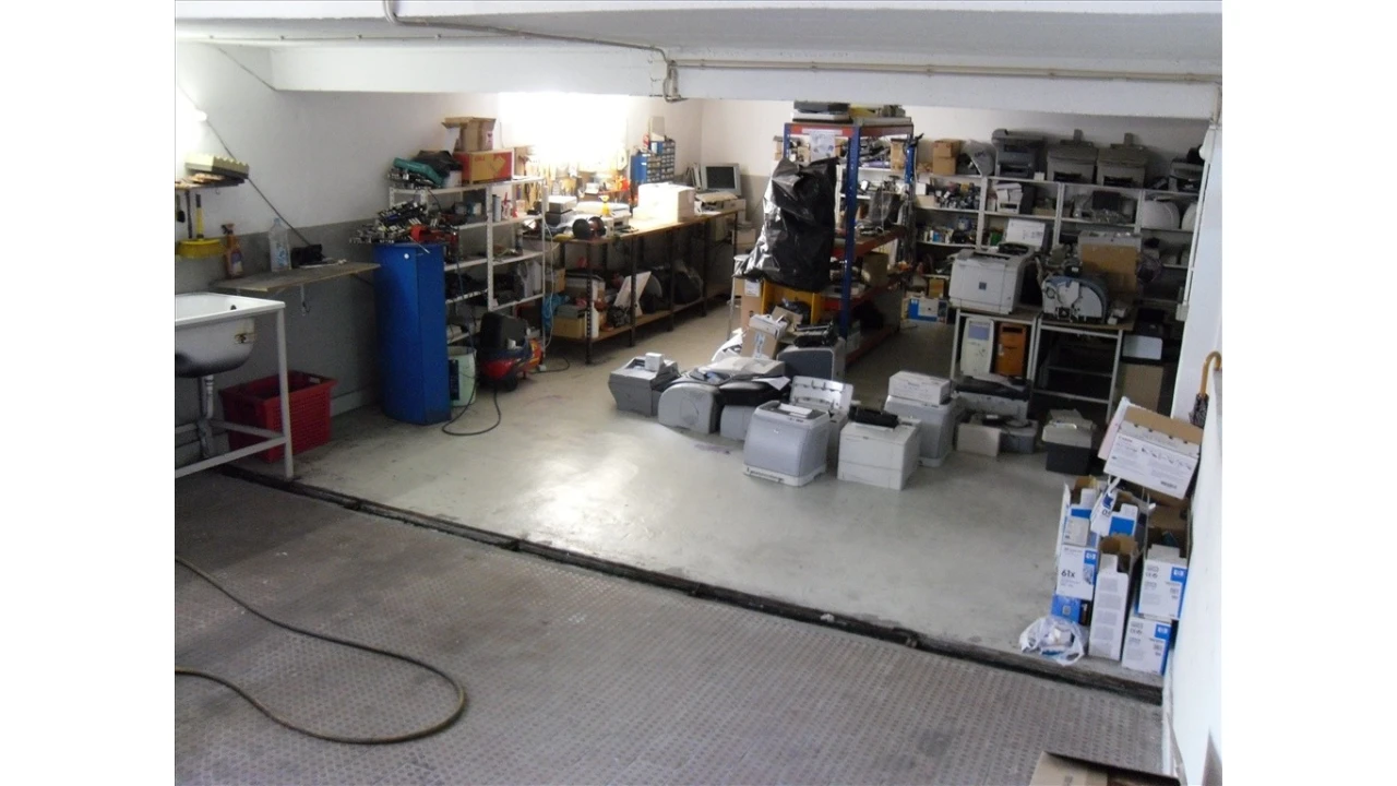 Loja para Venda em Charneca de Caparica e Sobreda Foto 12