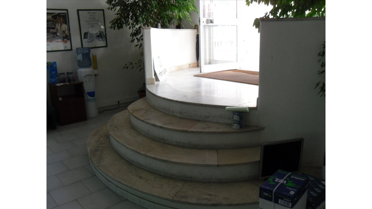 Loja para Venda em Charneca de Caparica e Sobreda Foto 2