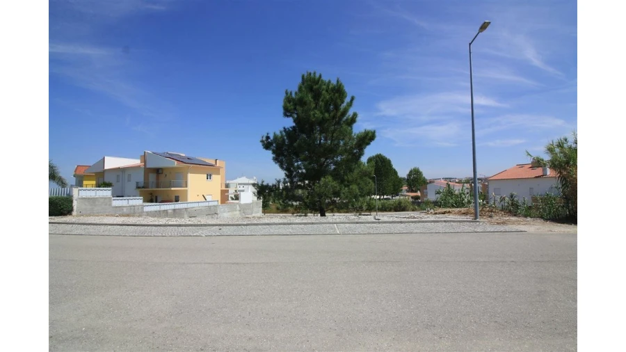 Terreno para Venda em Sebal e Belide Foto 1